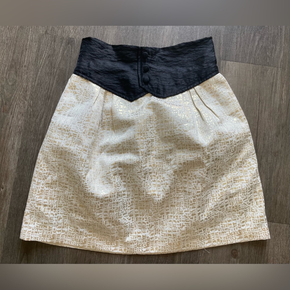 Zachary’s Smile White Label Metallic Gold Tuxedo Skirt With Pockets Womens Sz 4
